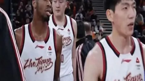 罗马媒体曝光：球队虽愤慨仍放弃对胡梅尔斯红牌上诉欧足联